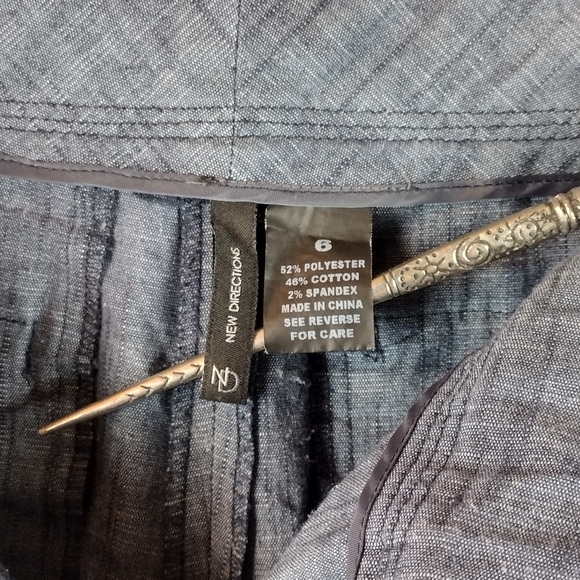 New Directions Wide Leg Jeans - Picture 3 of 5